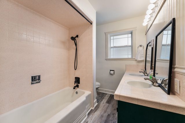 606 NE Dean Drive, Grants Pass, OR 97526