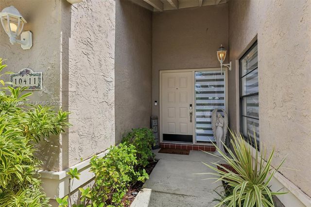 10411 NW 31st Ct, Sunrise, FL 33351