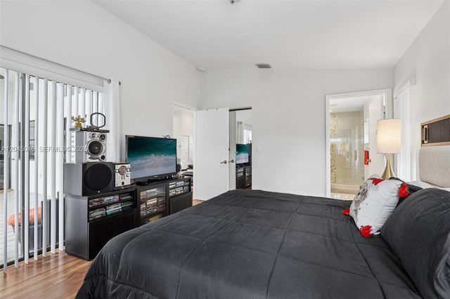 10411 NW 31st Ct, Sunrise, FL 33351