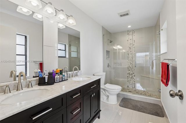 10411 NW 31st Ct, Sunrise, FL 33351