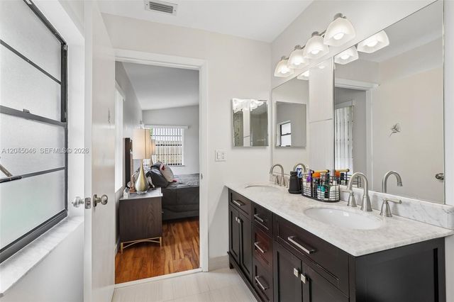 10411 NW 31st Ct, Sunrise, FL 33351