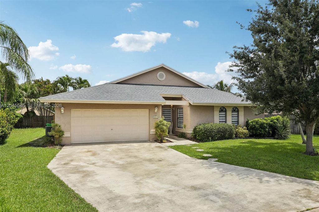 10411 NW 31st Ct, Sunrise, FL 33351
