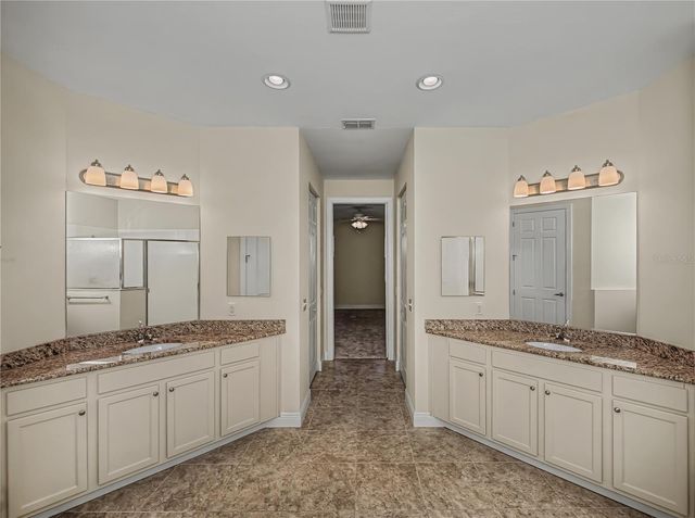 25601 HERITAGE LAKE BOULEVARD 46, Punta Gorda, FL 33983