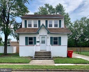 9 DARTMOUTH AVE, Somerdale, NJ 08083