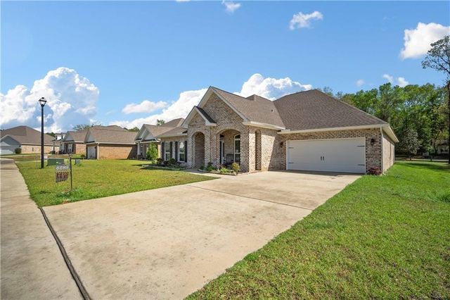 8289 Philsdale S Lane, Semmes, AL 36575