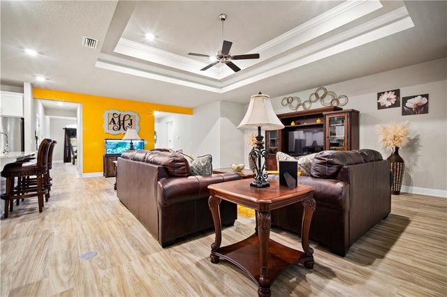 8289 Philsdale S Lane, Semmes, AL 36575