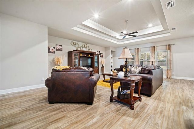 8289 Philsdale S Lane, Semmes, AL 36575