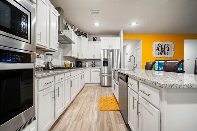 8289 Philsdale S Lane, Semmes, AL 36575