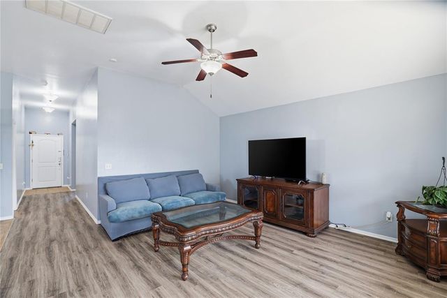 605 Inverleith Circle, Yukon, OK 73099