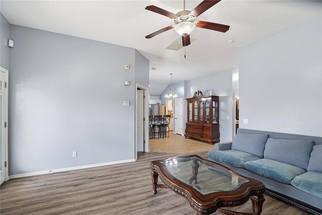 605 Inverleith Circle, Yukon, OK 73099