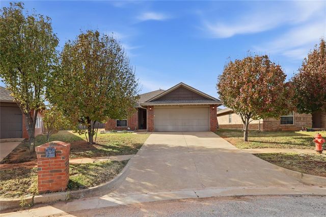 605 Inverleith Circle, Yukon, OK 73099