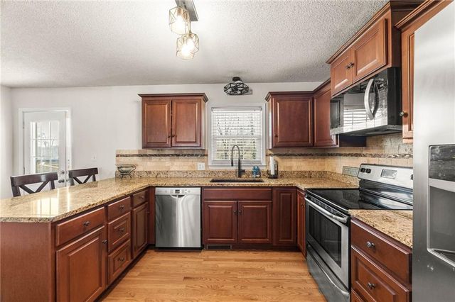 14611 E 43RD Terrace, Independence, MO 64055