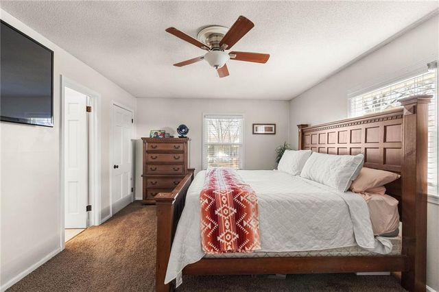 14611 E 43RD Terrace, Independence, MO 64055