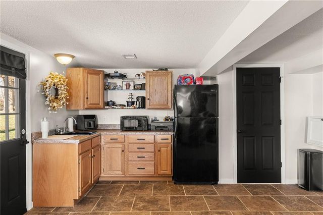 14611 E 43RD Terrace, Independence, MO 64055