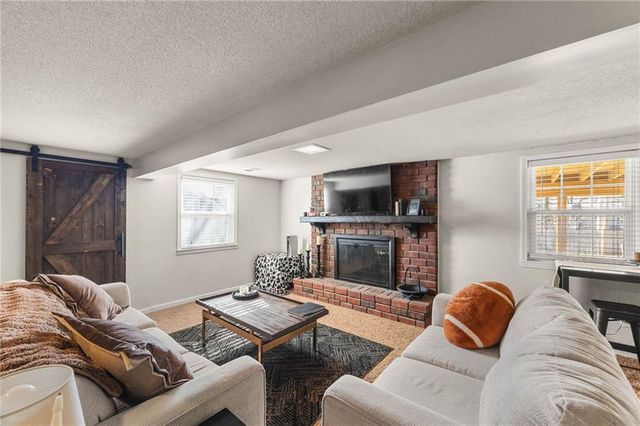 14611 E 43RD Terrace, Independence, MO 64055