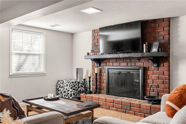 14611 E 43RD Terrace, Independence, MO 64055