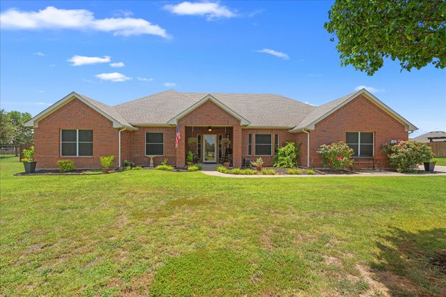 112 Springfield Lane, Red Oak, TX 75165
