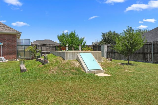 112 Springfield Lane, Red Oak, TX 75165