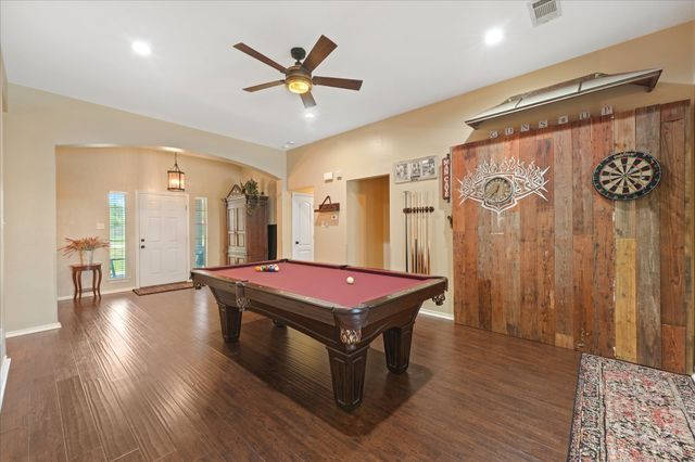 112 Springfield Lane, Red Oak, TX 75165