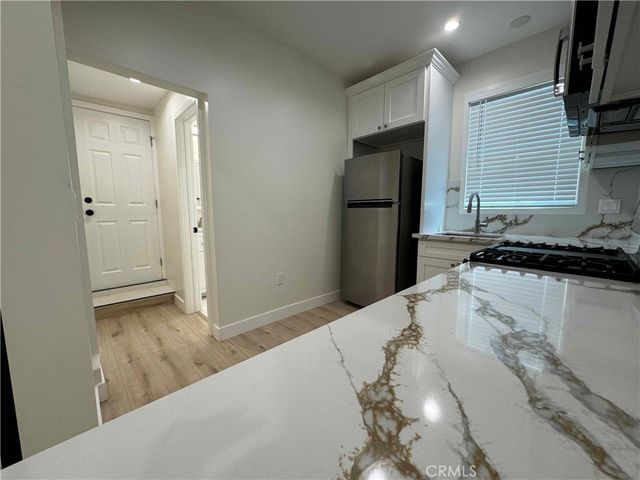 234 N Columbus Ave, Glendale, CA 91203