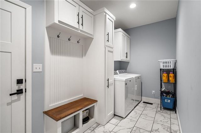 2110 Chateau Place, Raymore, MO 64083