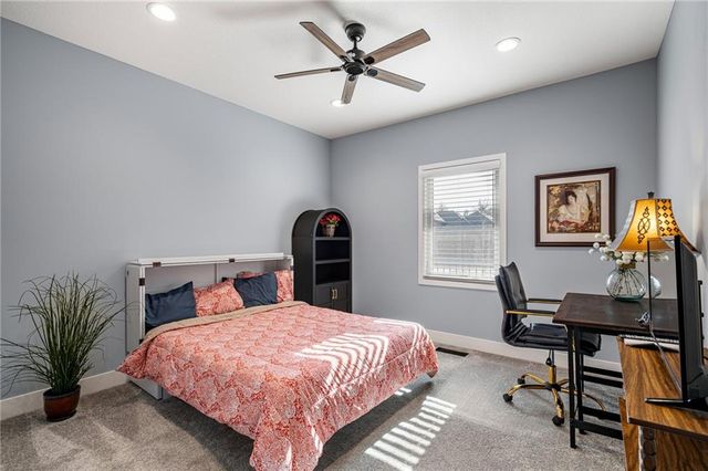 2110 Chateau Place, Raymore, MO 64083