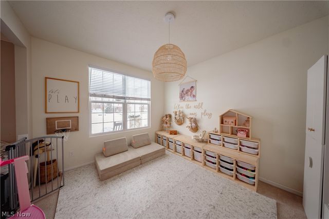 18764 Ledgestone Drive, Strongsville, OH 44149