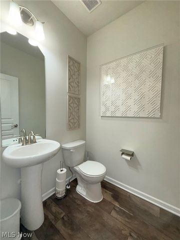 18764 Ledgestone Drive, Strongsville, OH 44149