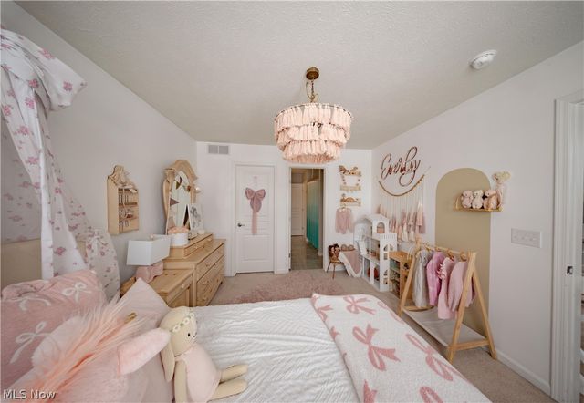 18764 Ledgestone Drive, Strongsville, OH 44149