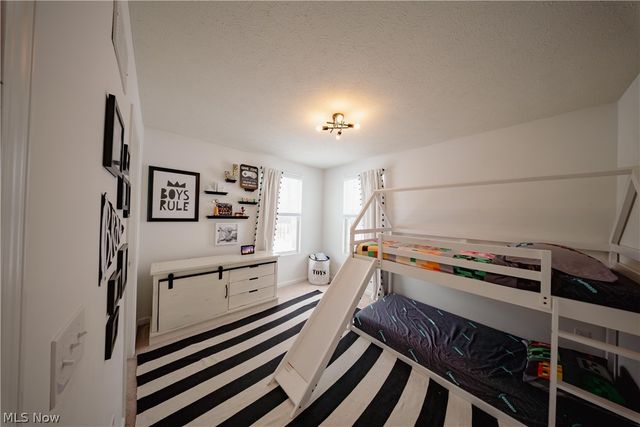 18764 Ledgestone Drive, Strongsville, OH 44149