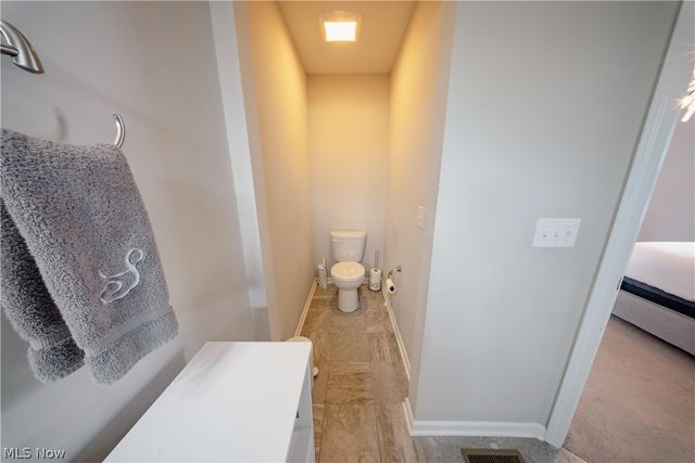 18764 Ledgestone Drive, Strongsville, OH 44149