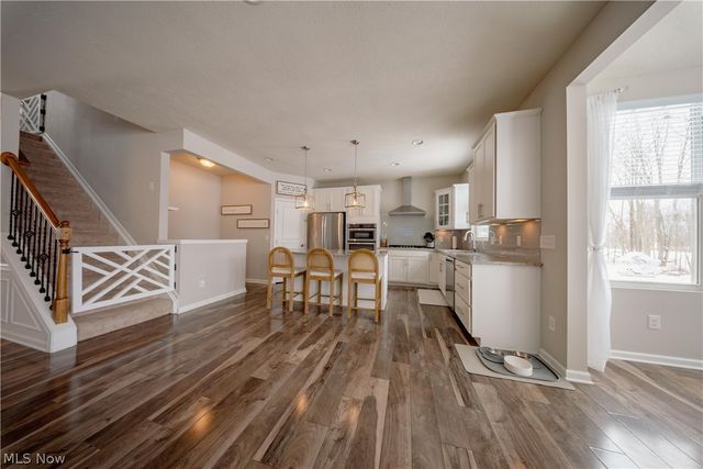 18764 Ledgestone Drive, Strongsville, OH 44149