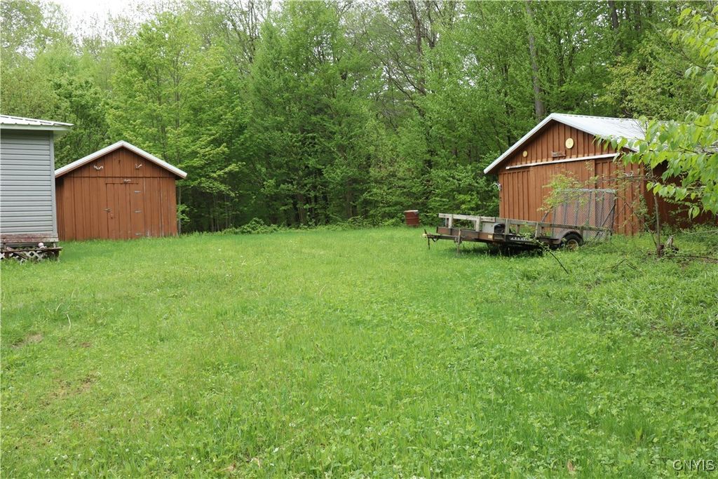 11705 Creek Road, Annsville, NY 13471