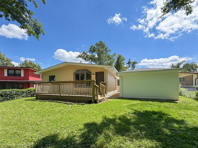 220 N Park Drive, Glenwood, IL 60425