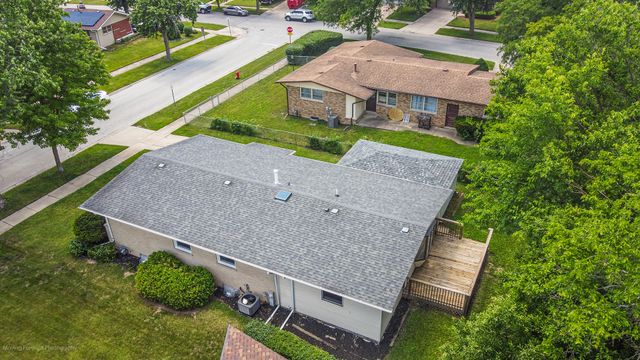 220 N Park Drive, Glenwood, IL 60425