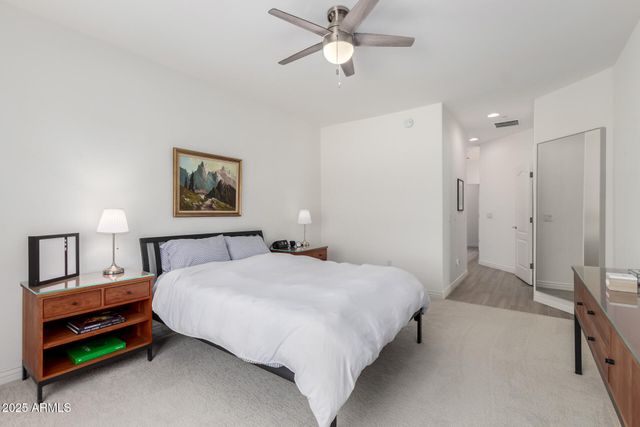 2425 W BRONCO BUTTE Trail 2011, Phoenix, AZ 85085