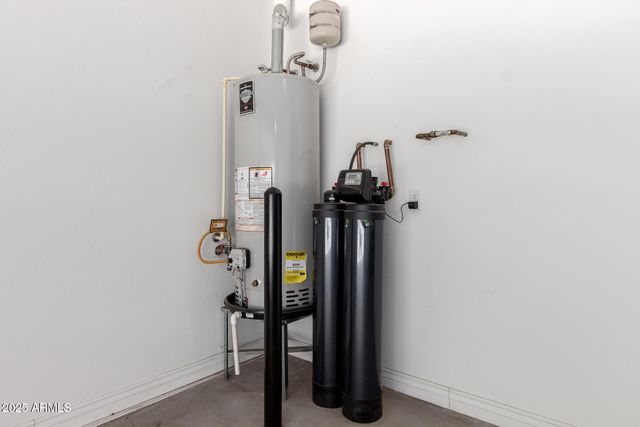 2425 W BRONCO BUTTE Trail 2011, Phoenix, AZ 85085