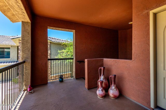 2425 W BRONCO BUTTE Trail 2011, Phoenix, AZ 85085