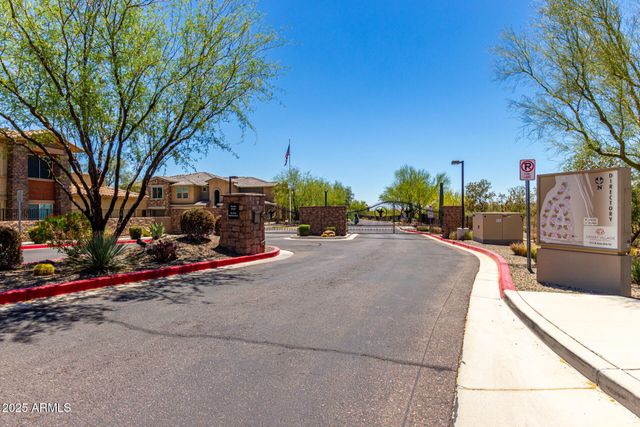 2425 W BRONCO BUTTE Trail 2011, Phoenix, AZ 85085