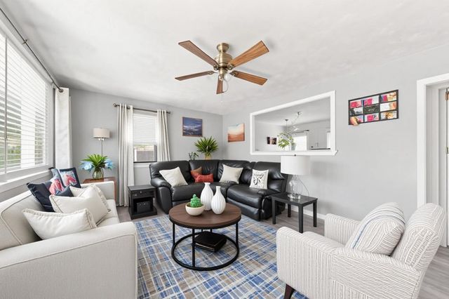 139 Seabury St, New Bedford, MA 02745