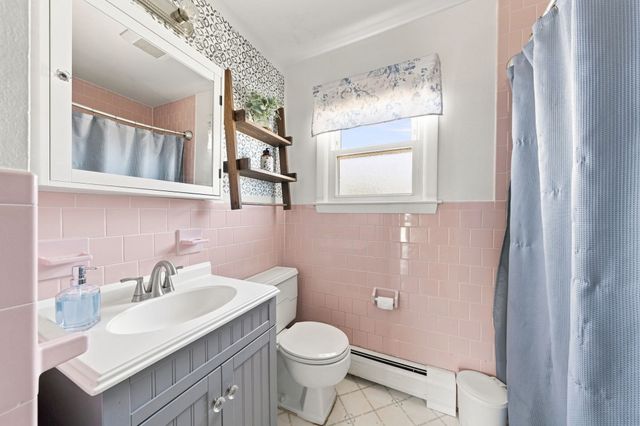 139 Seabury St, New Bedford, MA 02745