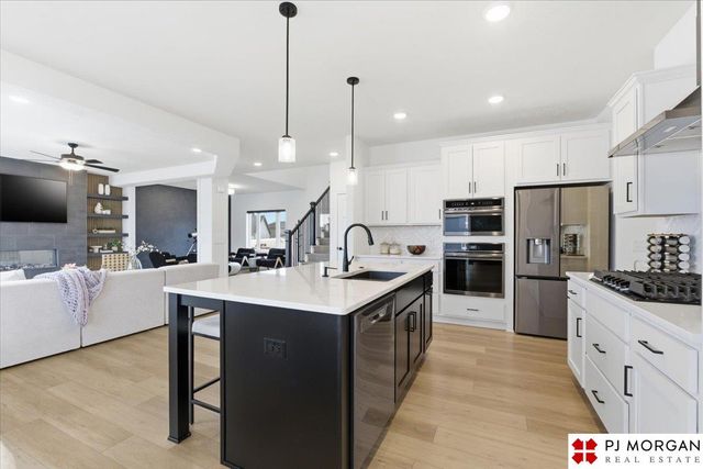 11908 S 110 Street, Papillion, NE 68046