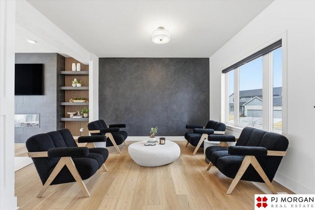 11908 S 110 Street, Papillion, NE 68046