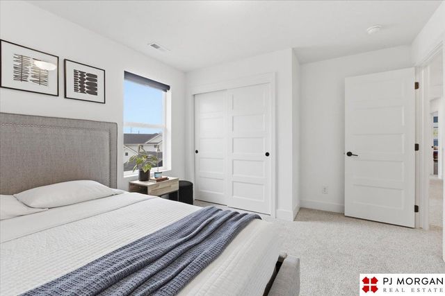 11908 S 110 Street, Papillion, NE 68046