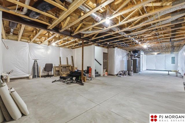 11908 S 110 Street, Papillion, NE 68046