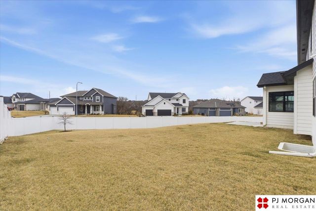 11908 S 110 Street, Papillion, NE 68046