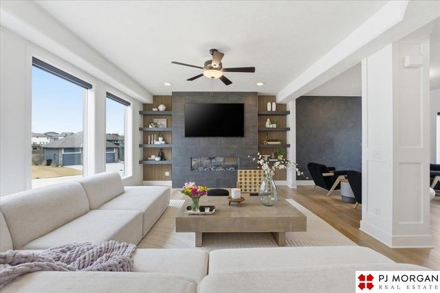 11908 S 110 Street, Papillion, NE 68046