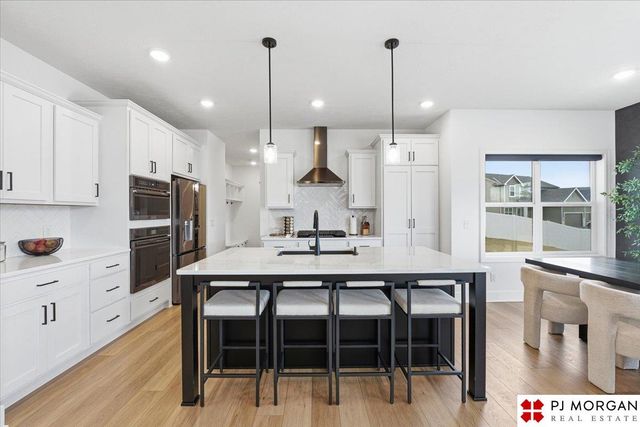 11908 S 110 Street, Papillion, NE 68046