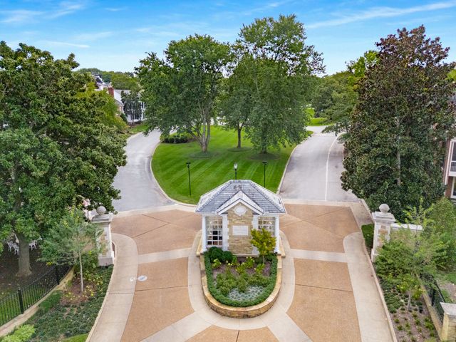 303 Saint James Park, Nashville, TN 37215