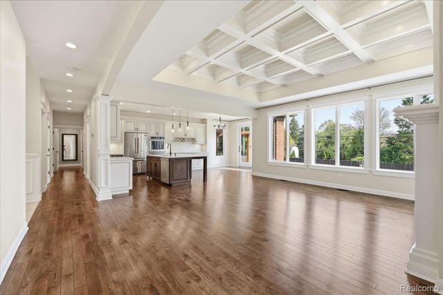 35339 W 13 Mile Road, Farmington Hills, MI 48331